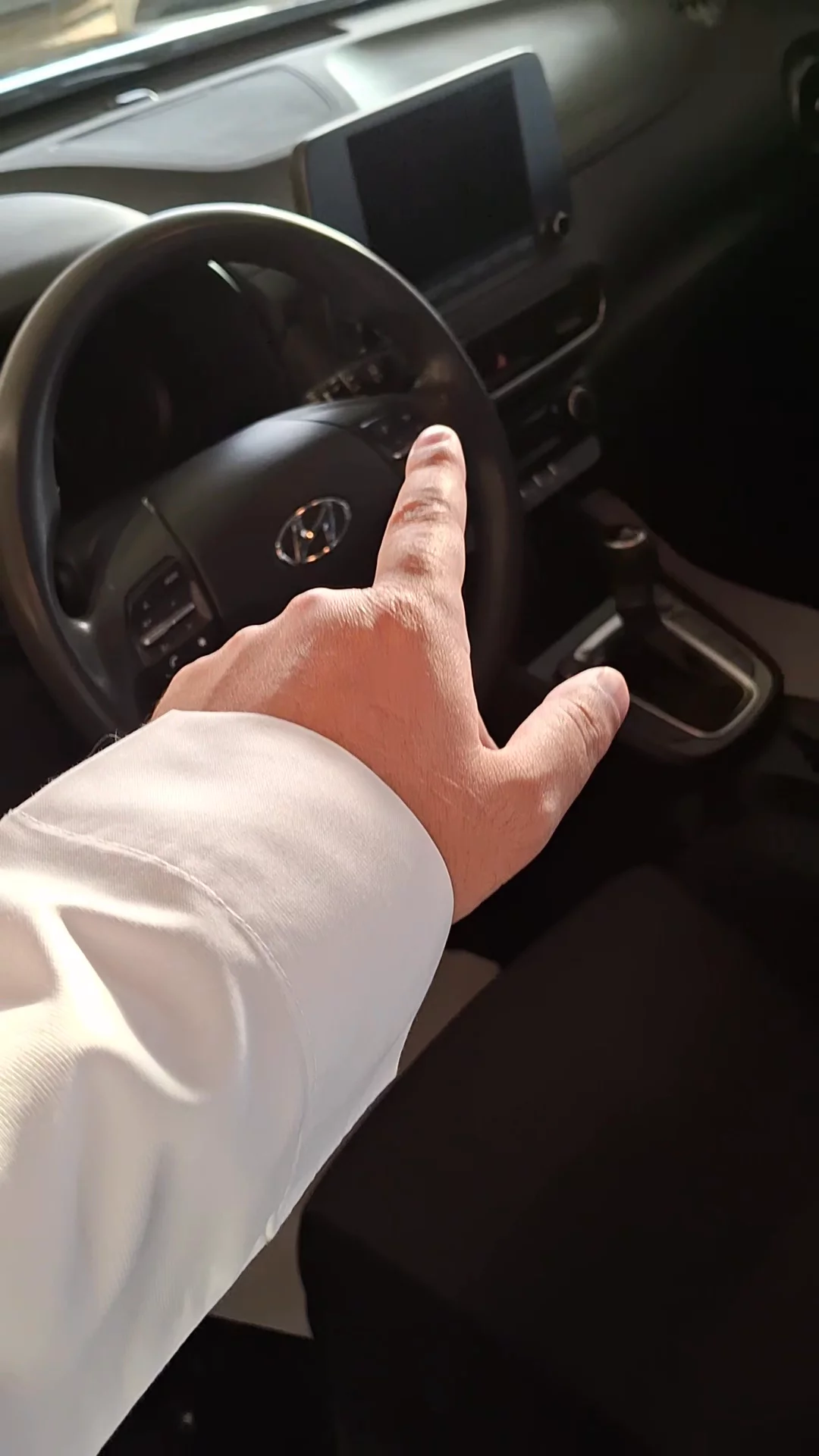 Car video thumbnail 1 of 10