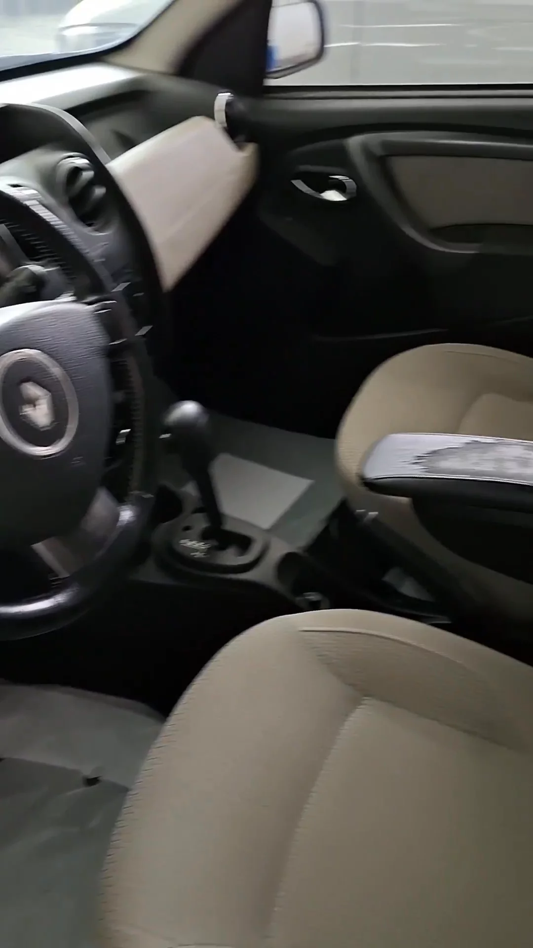 Car video thumbnail 1 of 9