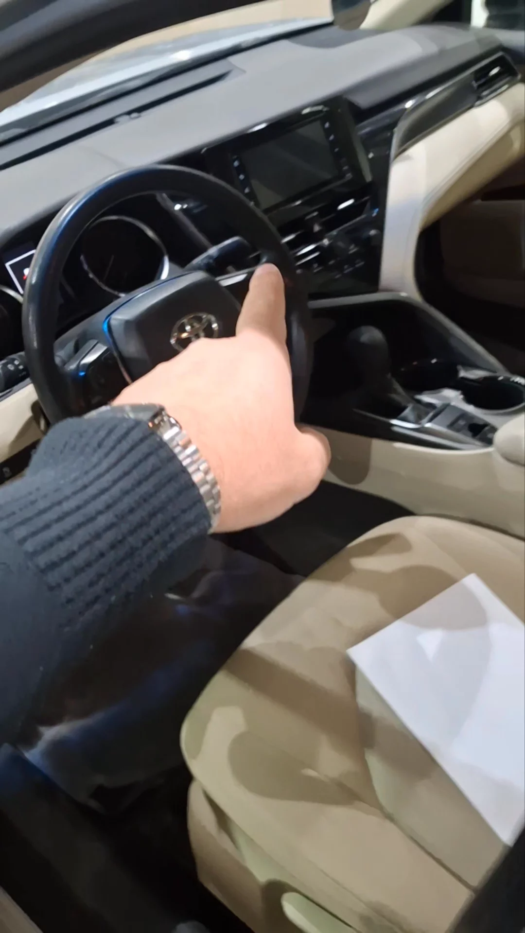 Car video thumbnail 1 of 11