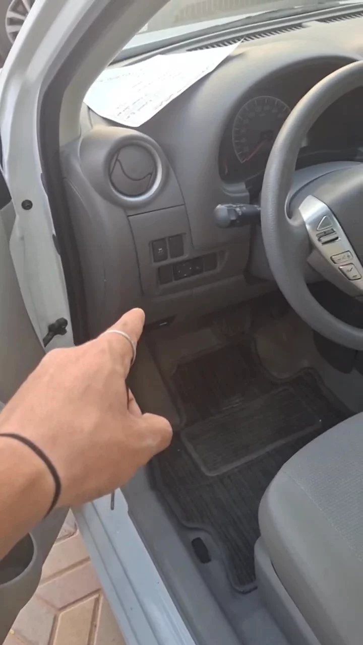 Car video thumbnail 1 of 7