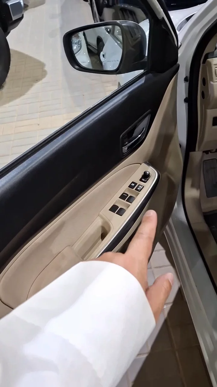 Car video thumbnail 1 of 10