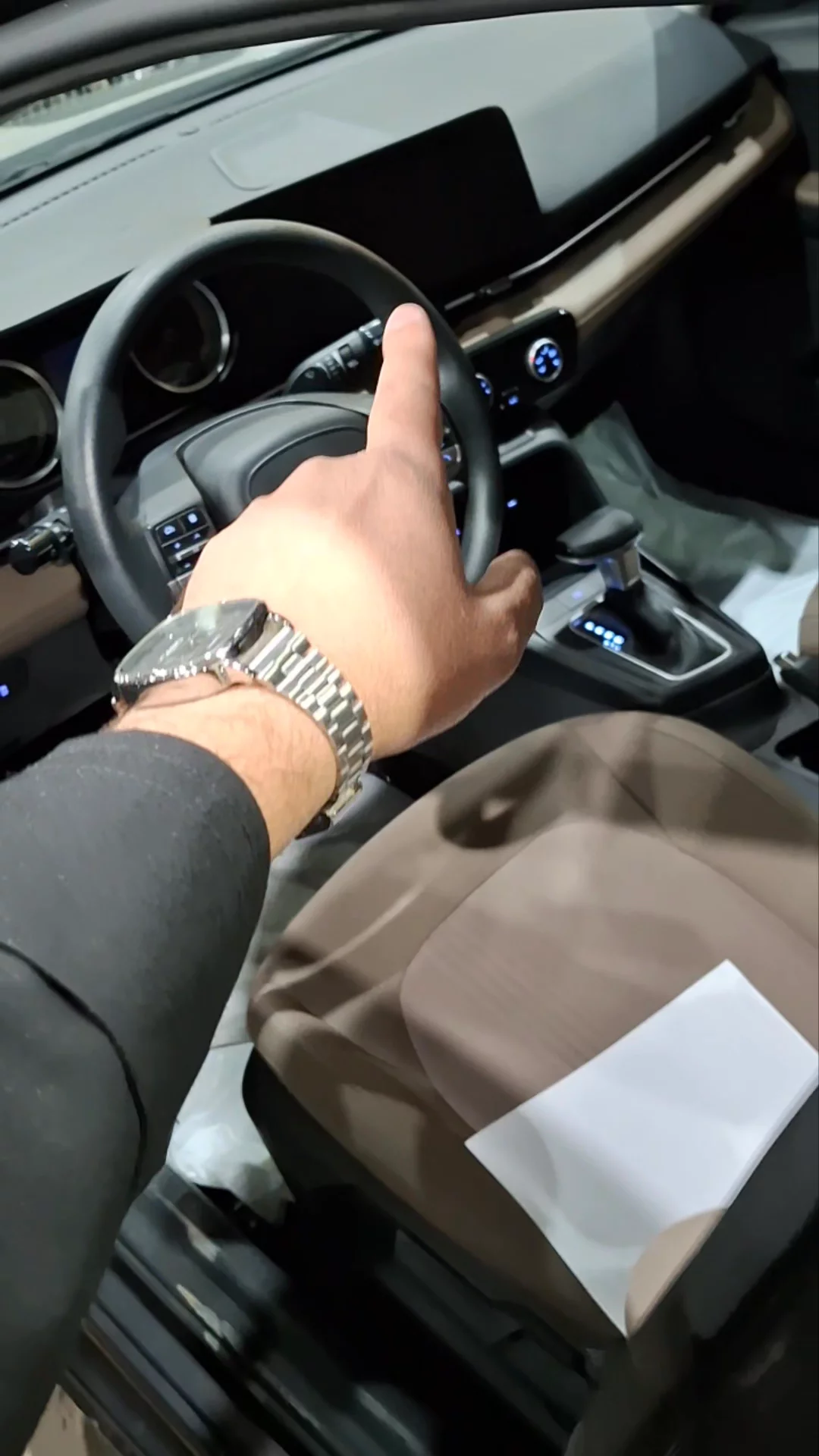 Car video thumbnail 1 of 10