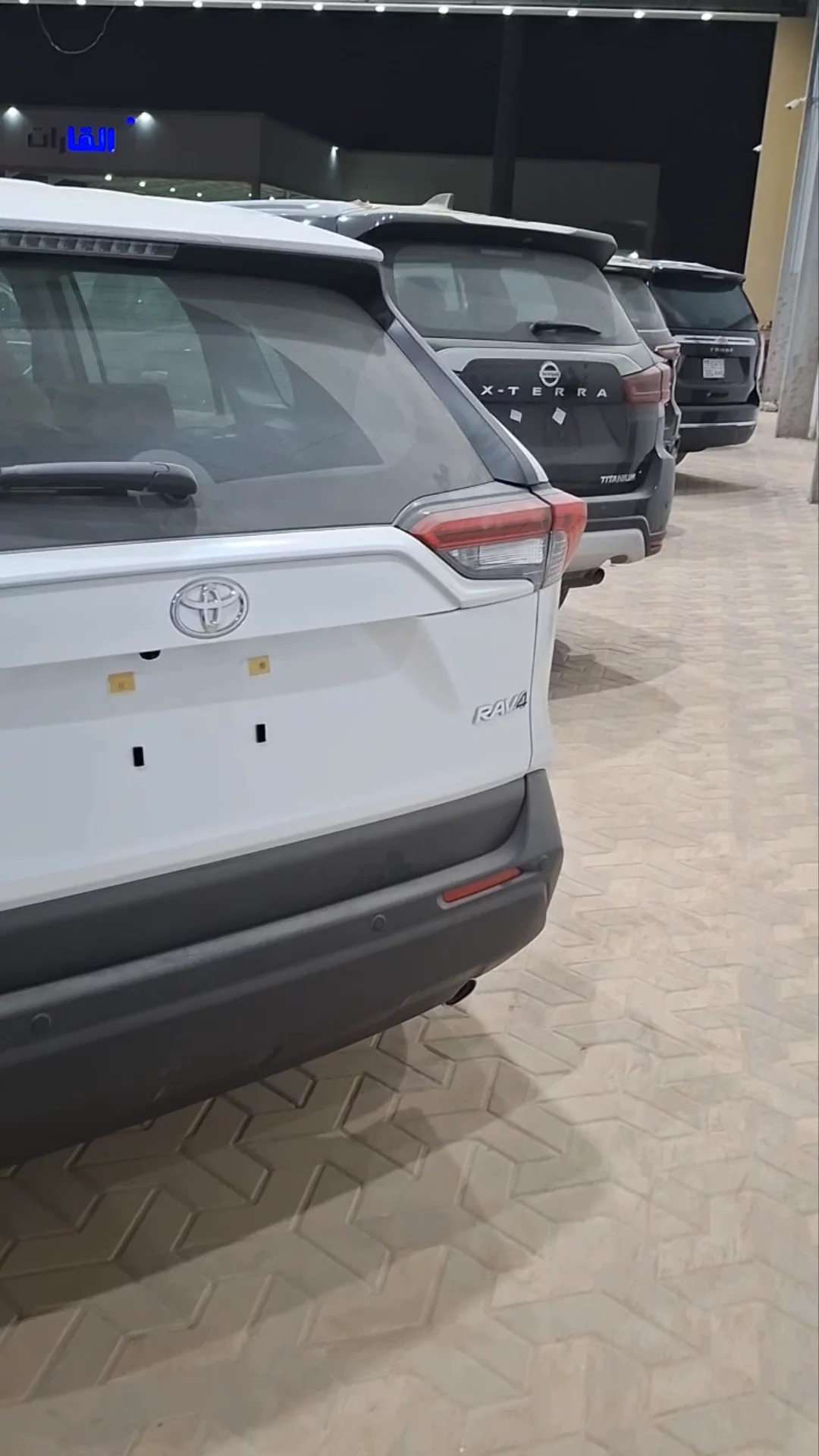 تويوتا راف فور LE 2025