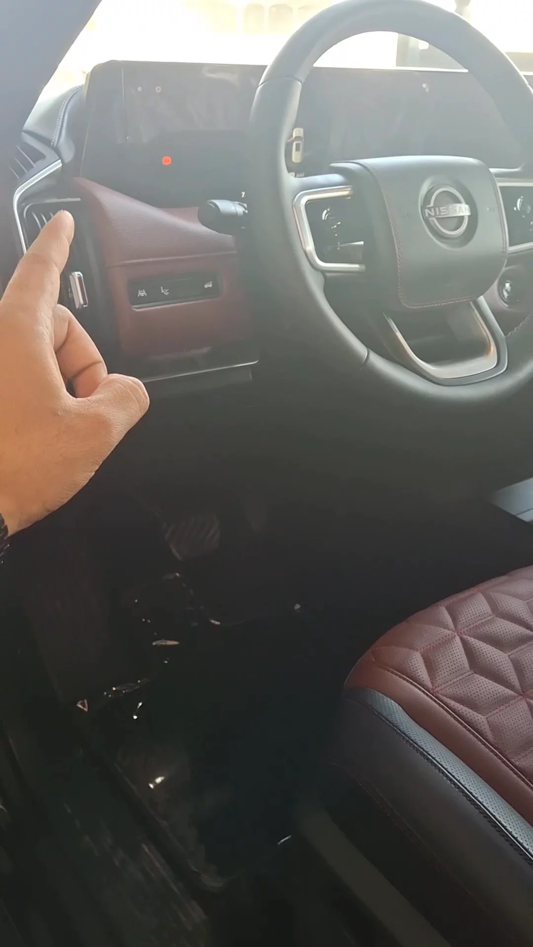 Car video thumbnail 1 of 9