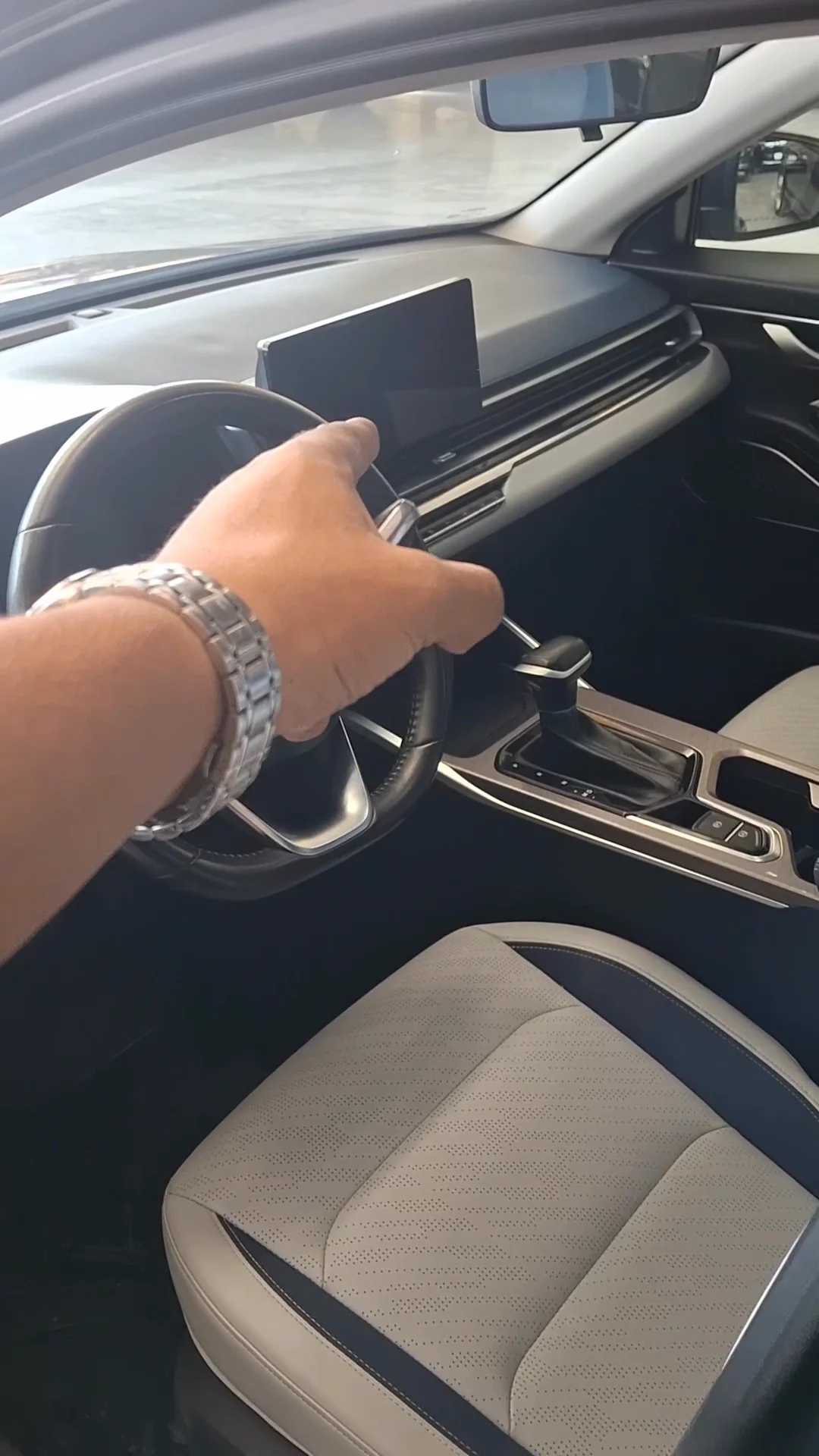 Geely Emgrand GK 2023