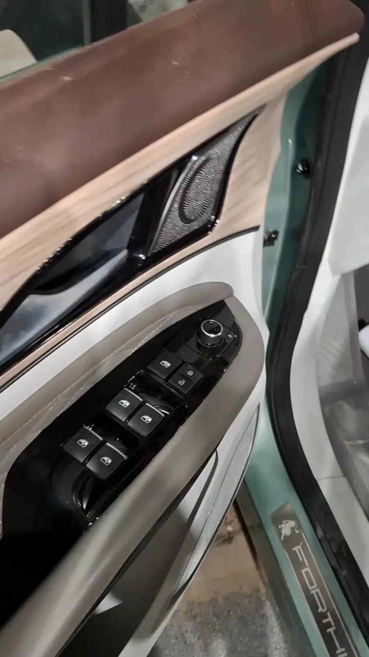 دونج فينج Forthing U-TOUR 2024