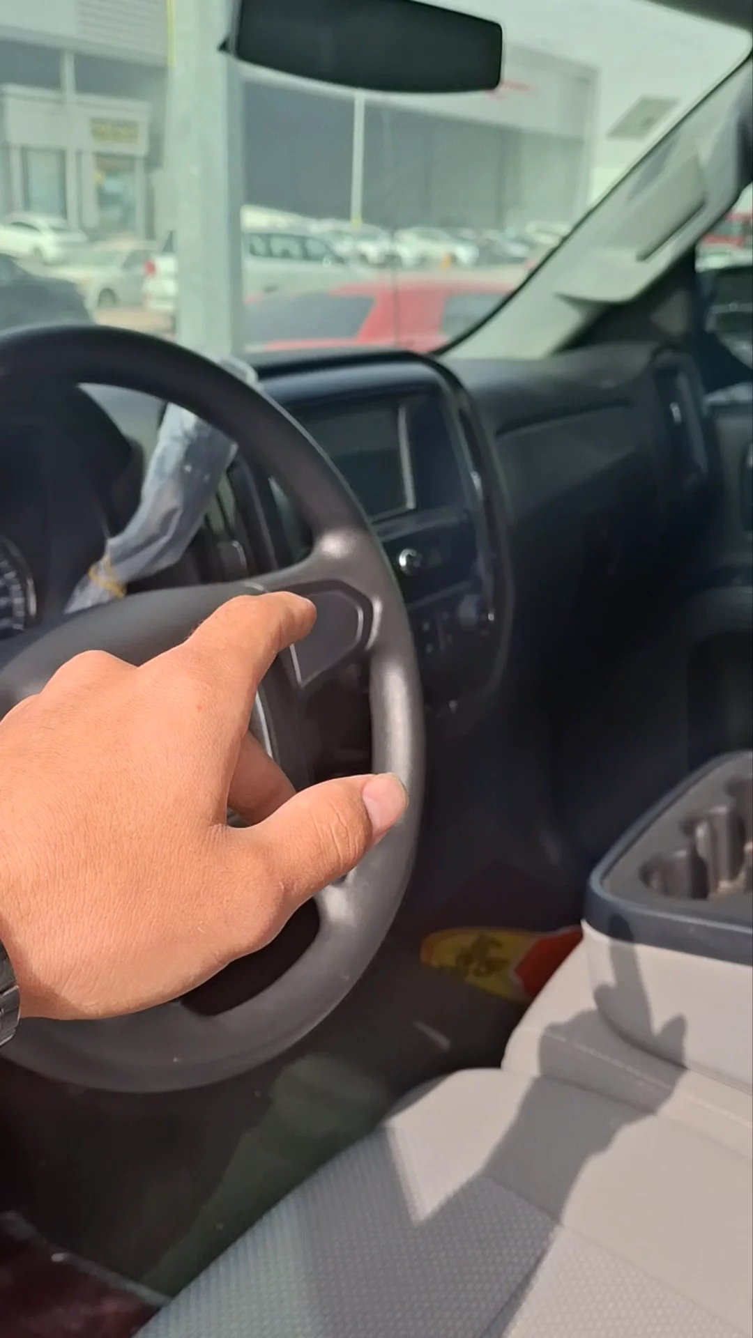 Car video thumbnail 1 of 7