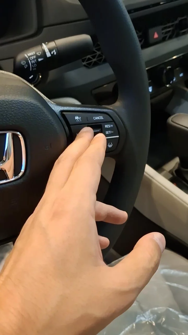 هوندا اكورد LX 2025