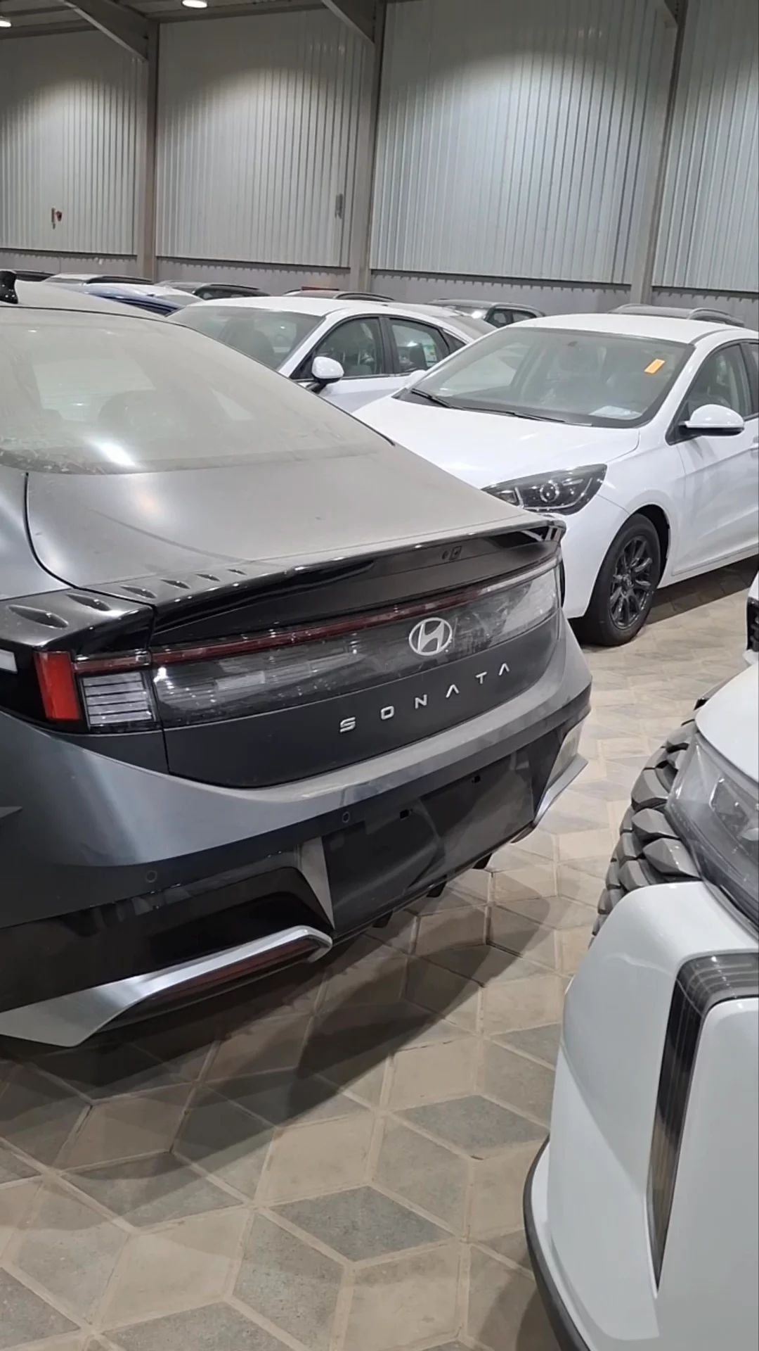 Car video thumbnail 1 of 10