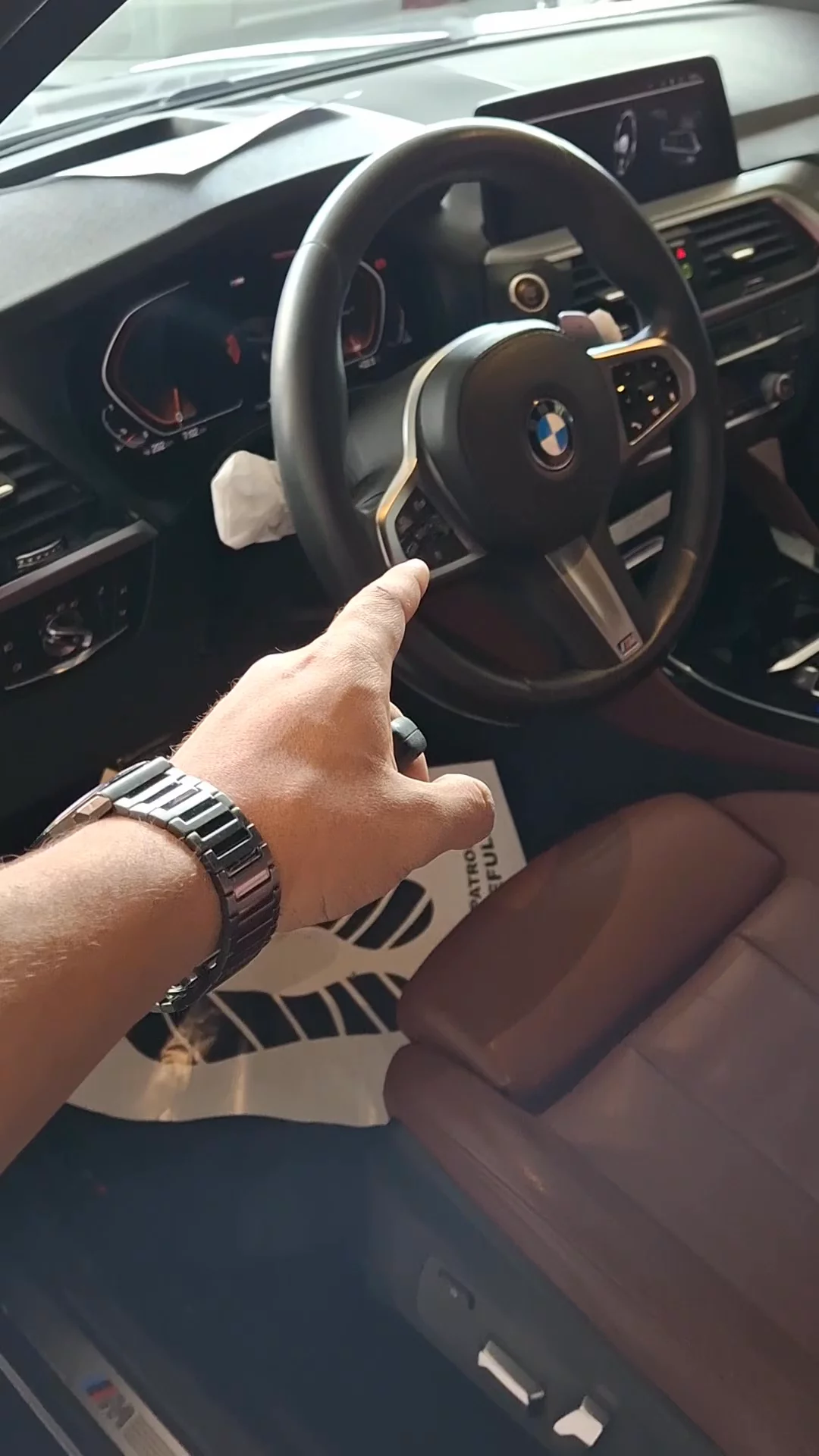 Car video thumbnail 1 of 9