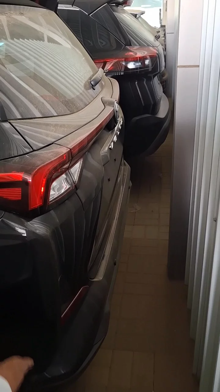 تويوتا فيلوز GLX 2025