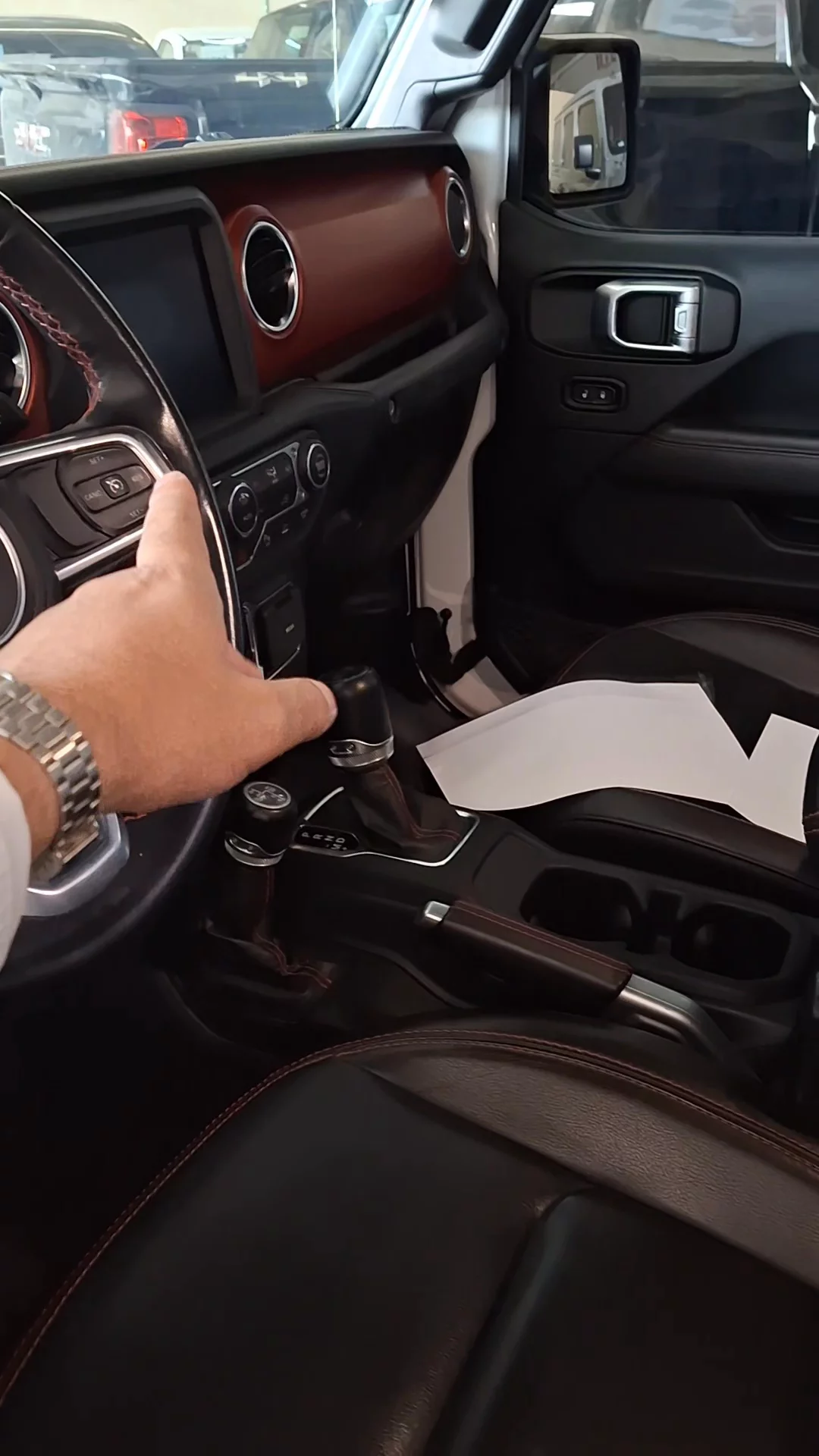 Car video thumbnail 1 of 10