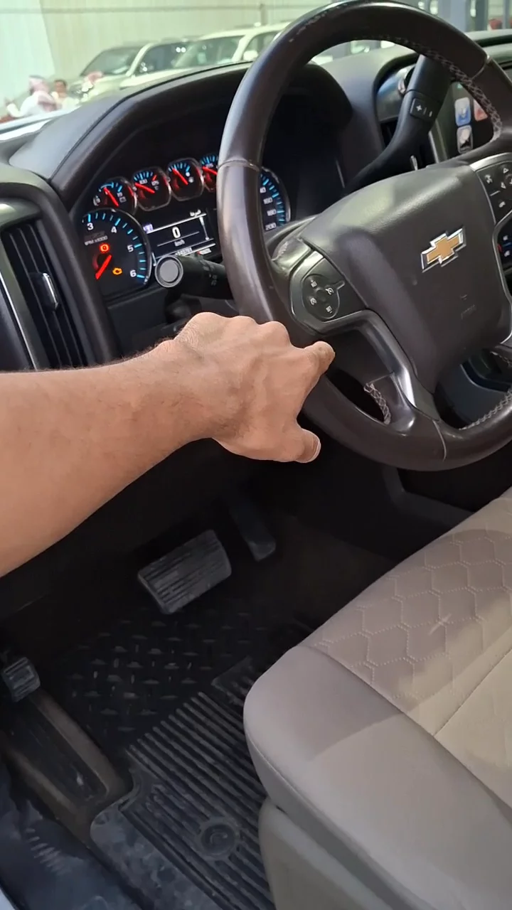 Car video thumbnail 1 of 10