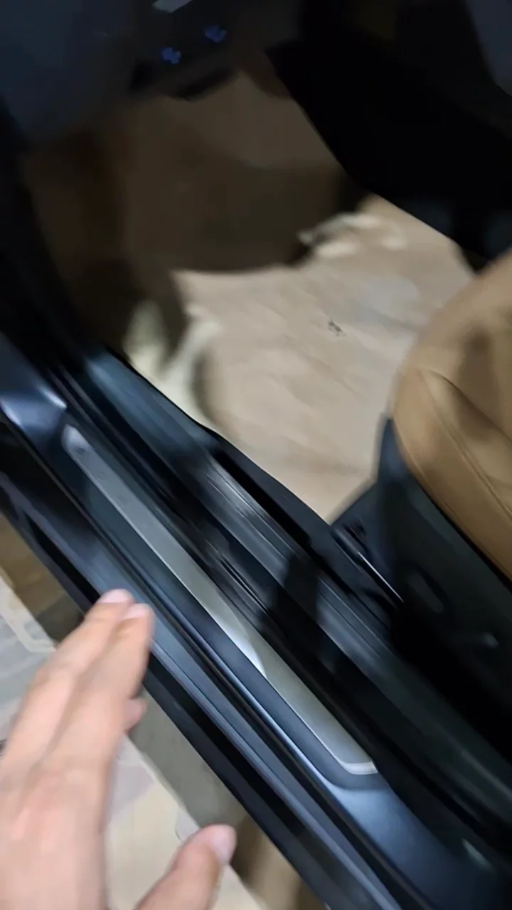 Car video thumbnail 1 of 10