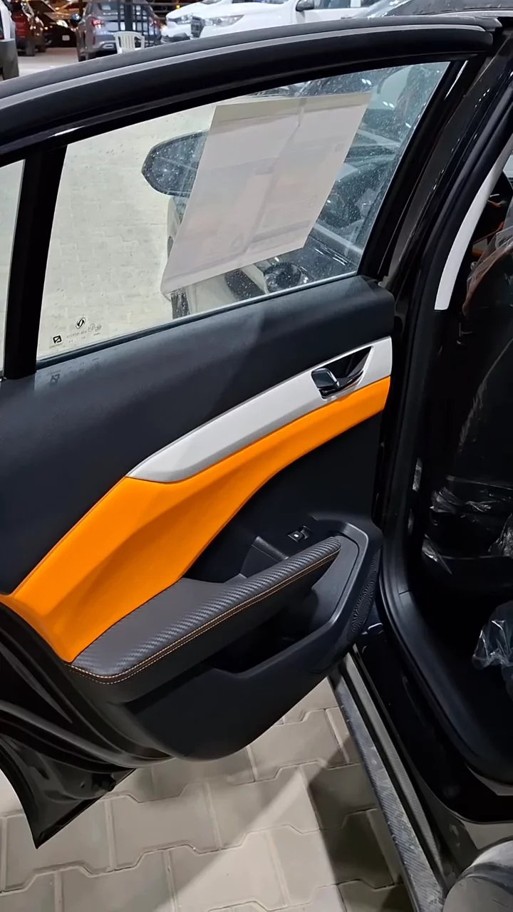 دونج فينج SHIN E1 2025