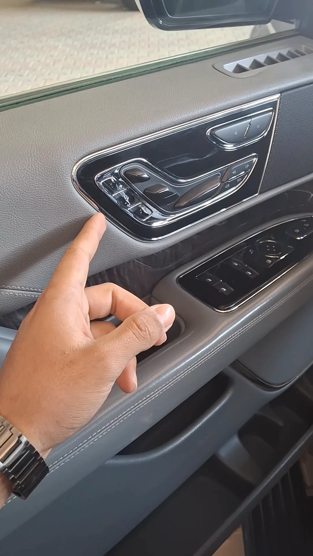 Lincoln Navigator Presidential 2018