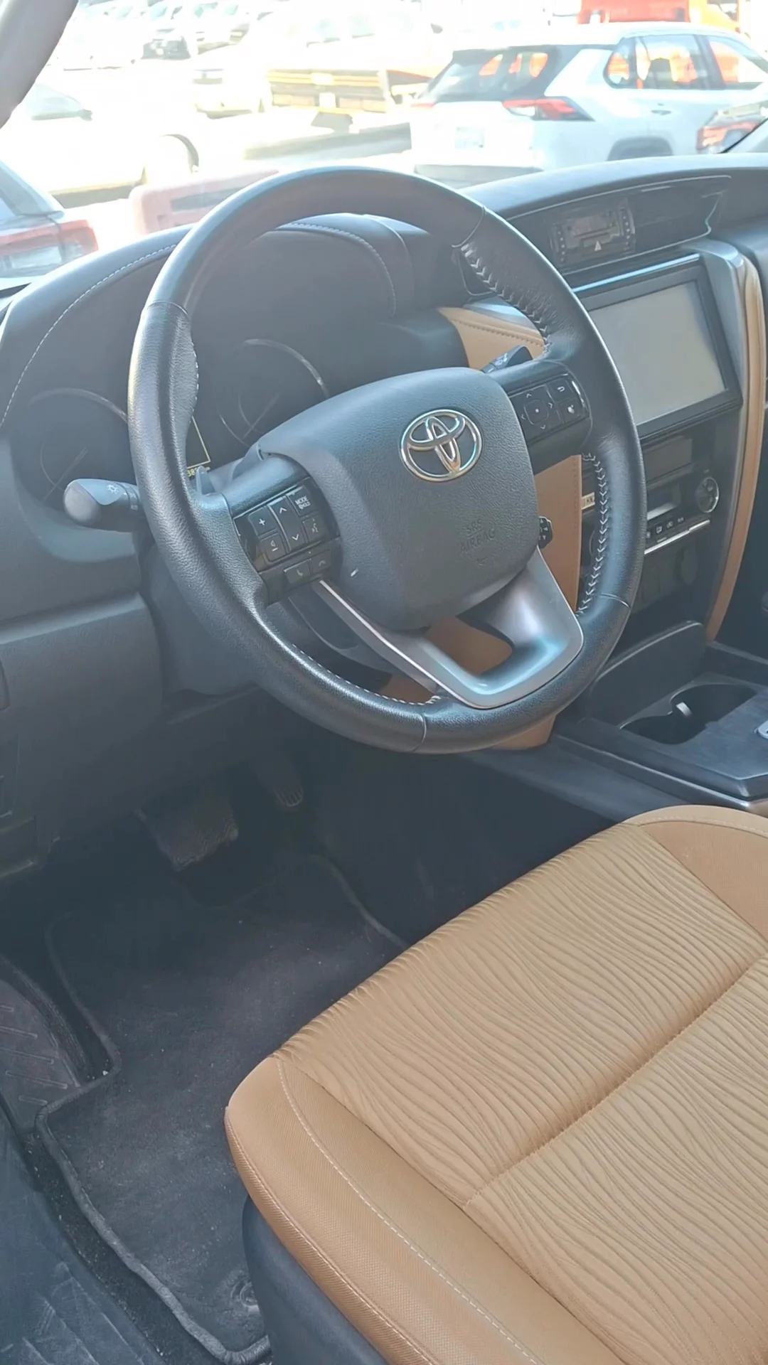 تويوتا فورتشنر VX 2023