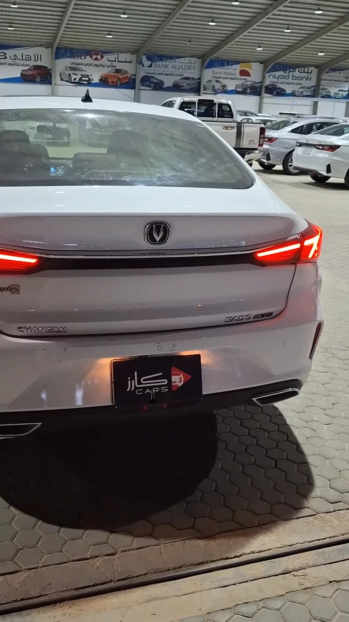 Car video thumbnail 1 of 10