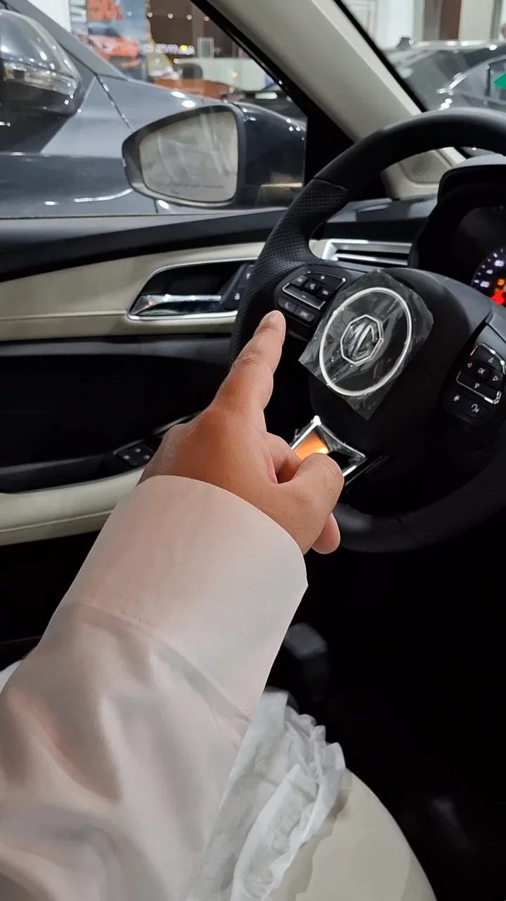 Car video thumbnail 1 of 10