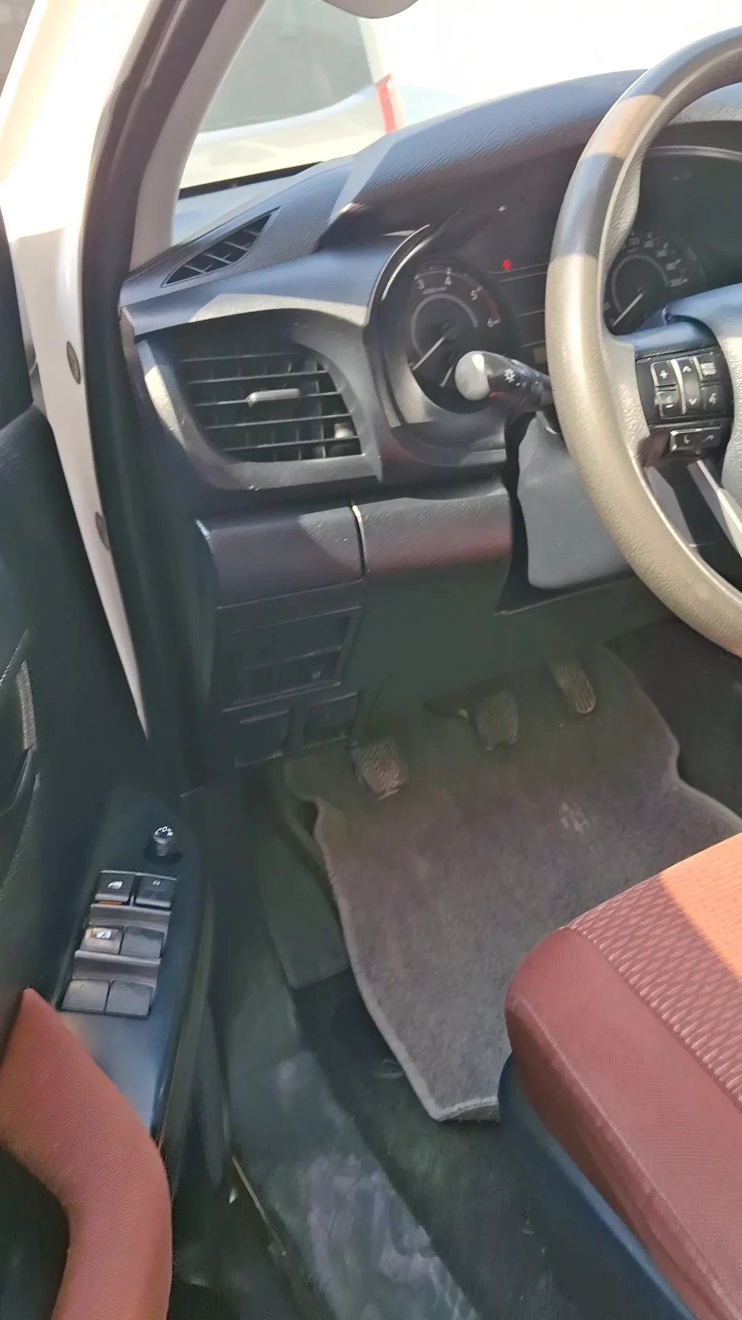 Car video thumbnail 1 of 9