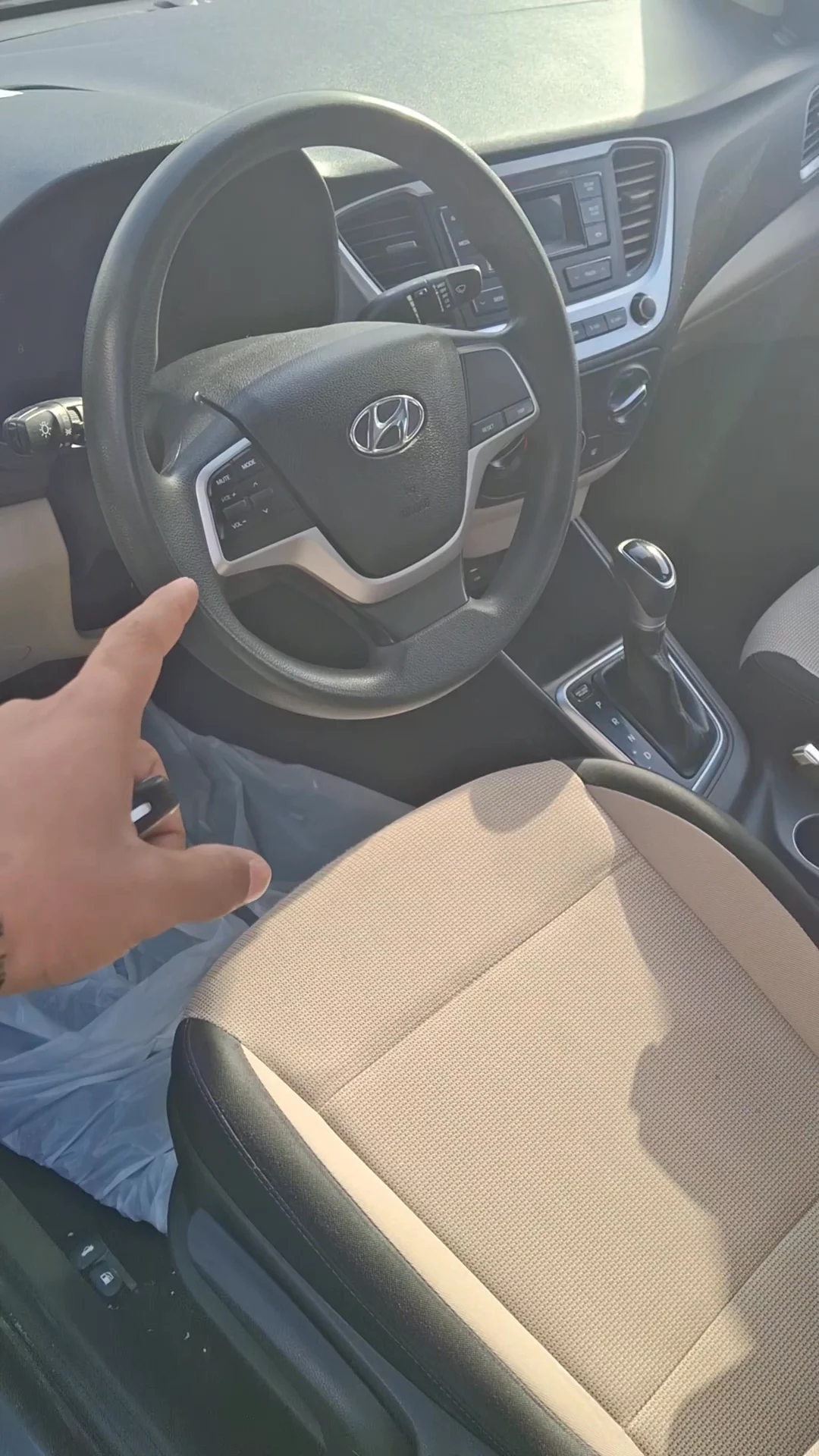 Car video thumbnail 1 of 8