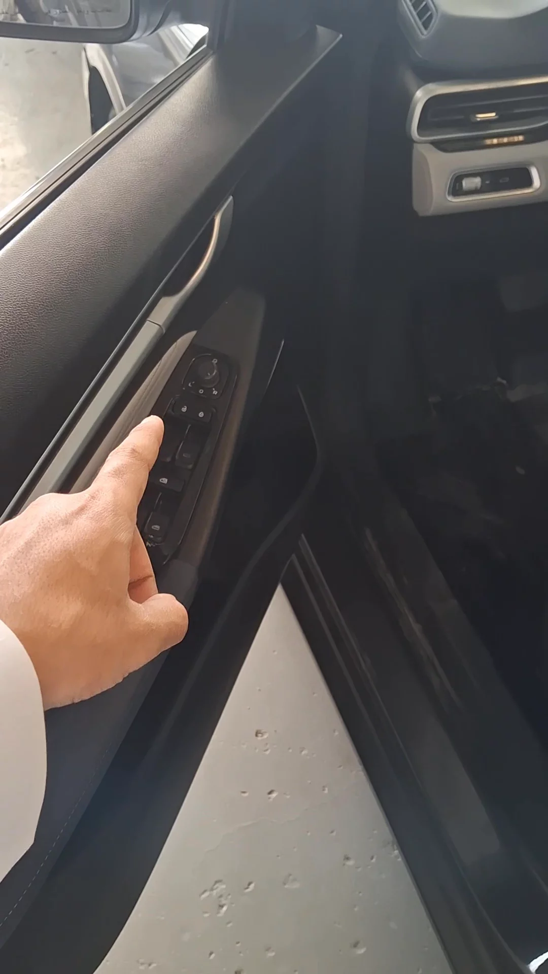 Geely Emgrand GK 2023