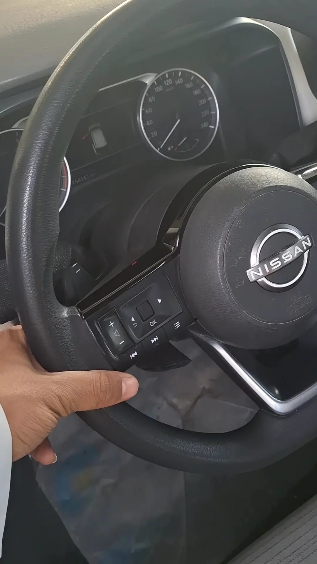 Car video thumbnail 1 of 7