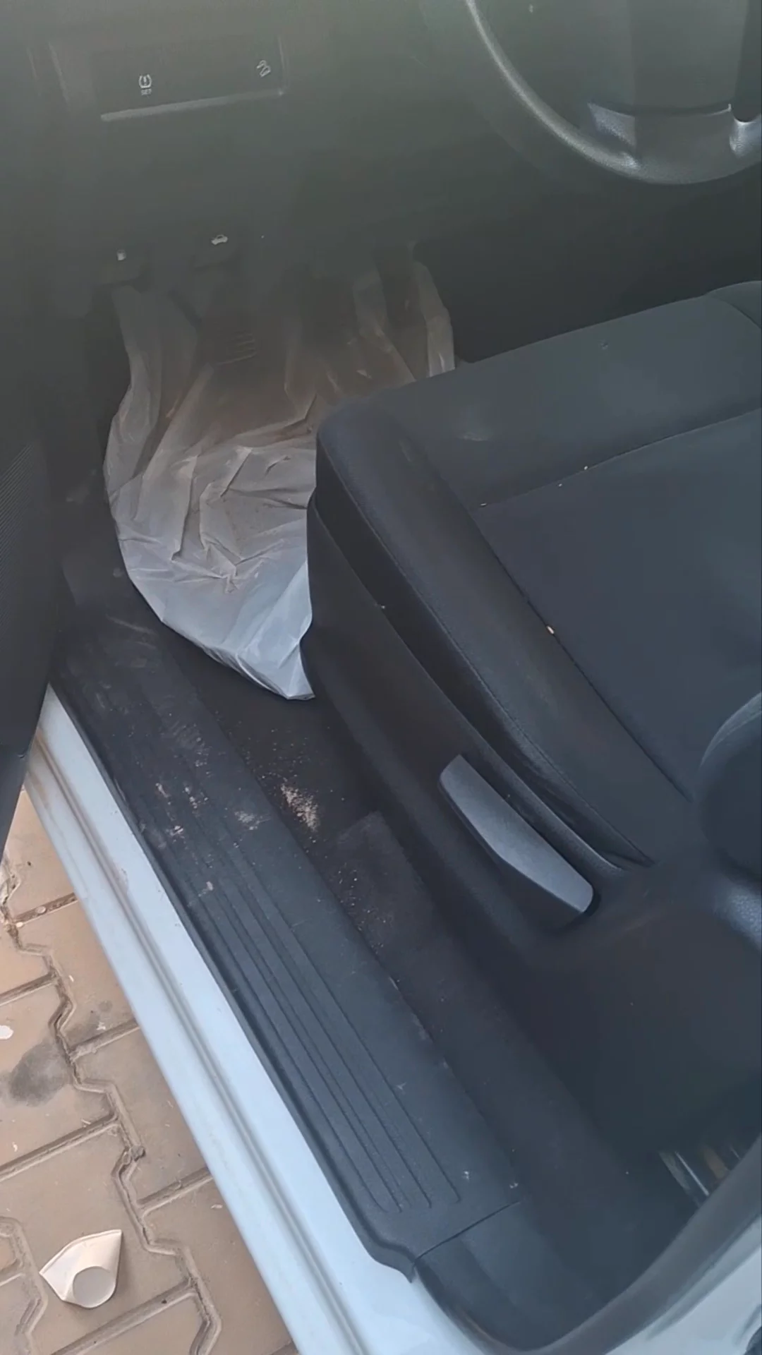 Car video thumbnail 1 of 7