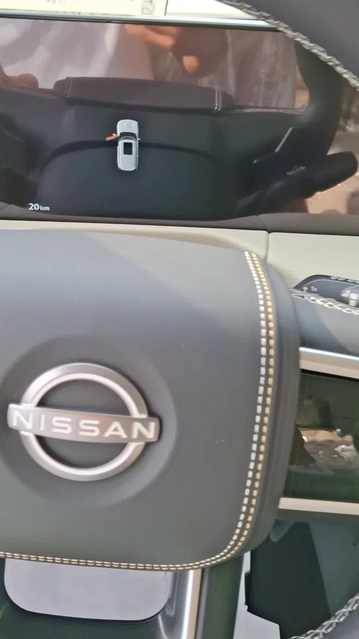 Car video thumbnail 1 of 9