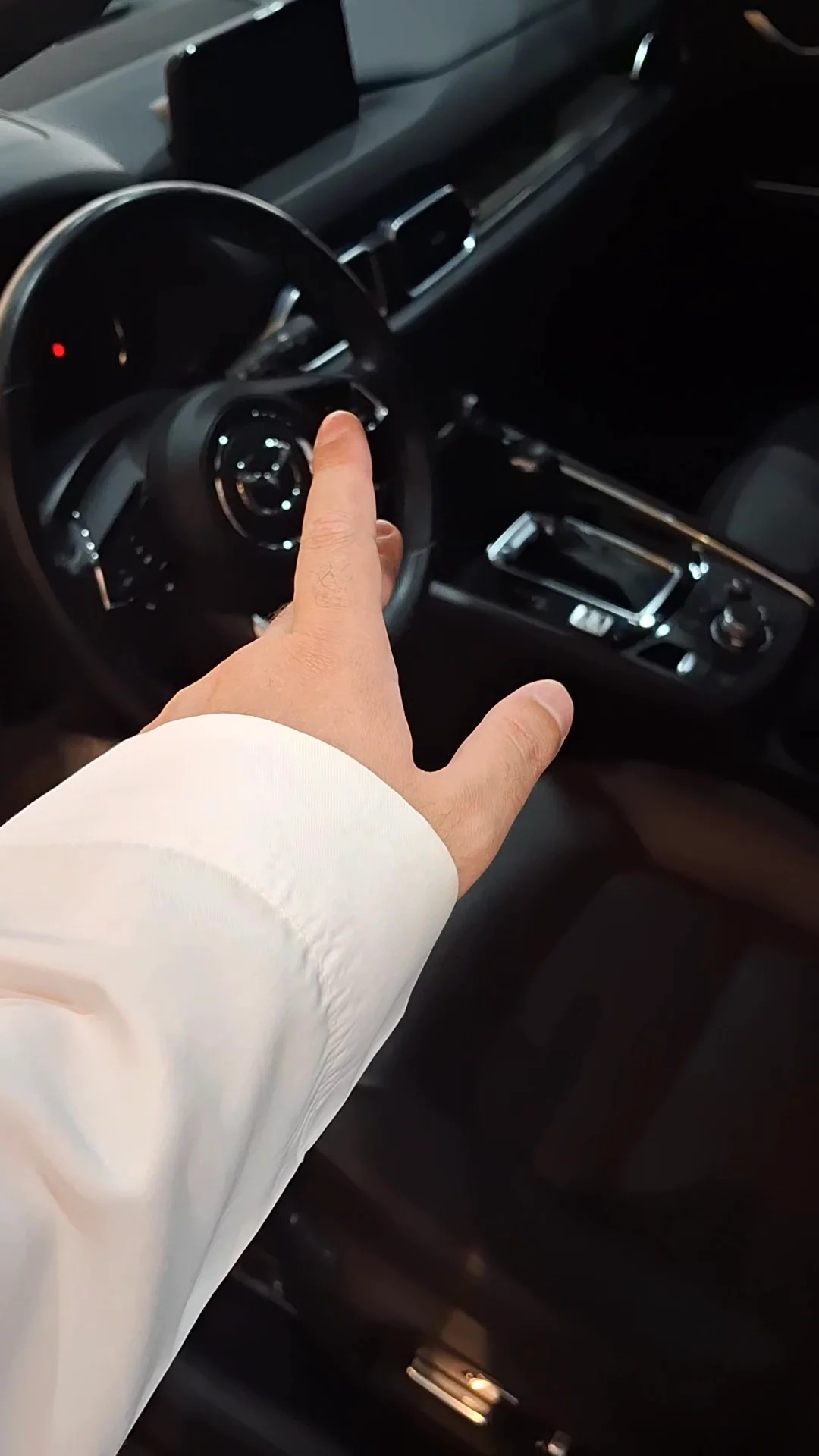 Car video thumbnail 1 of 9