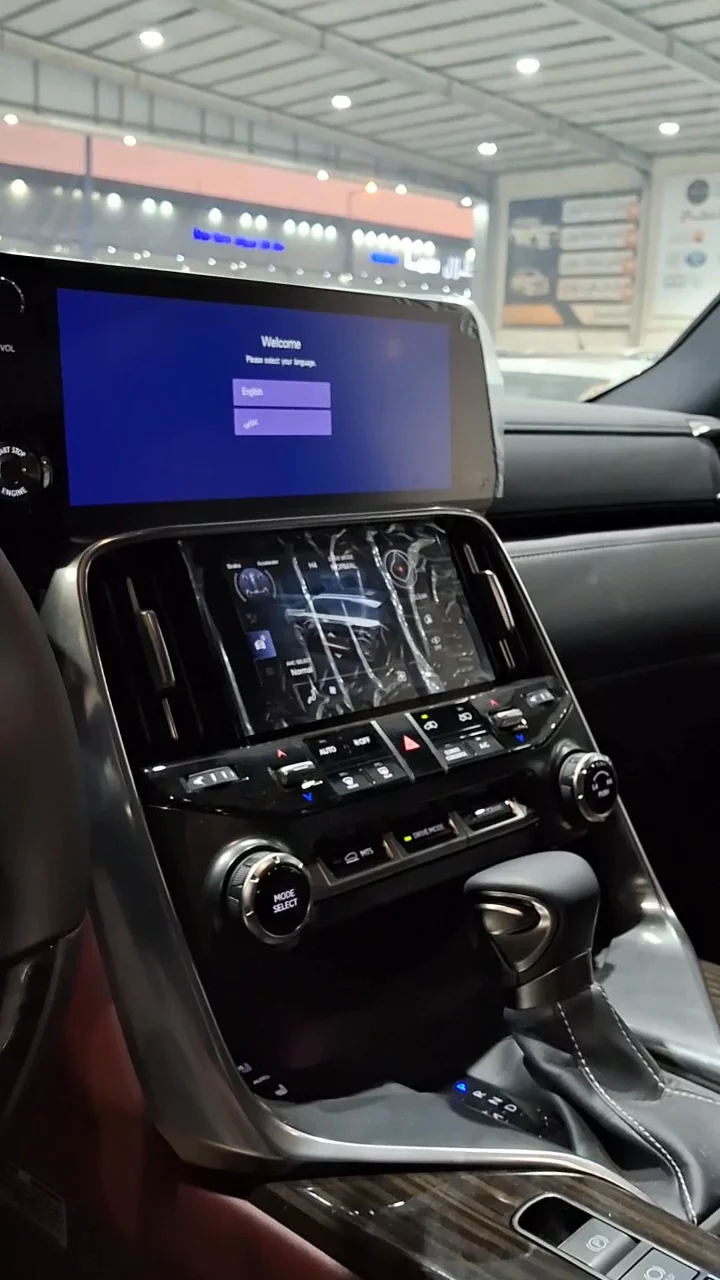 Car video thumbnail 1 of 10