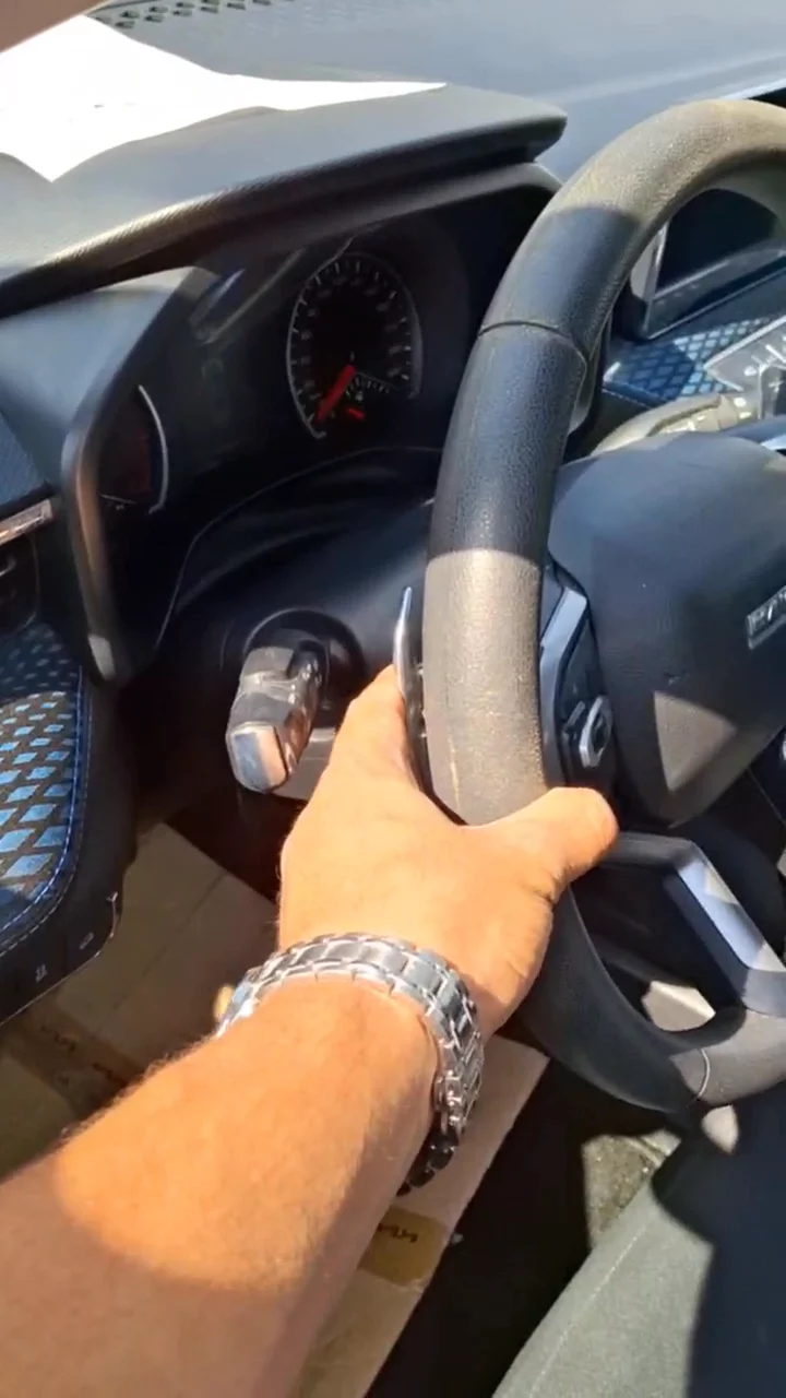 Car video thumbnail 1 of 7