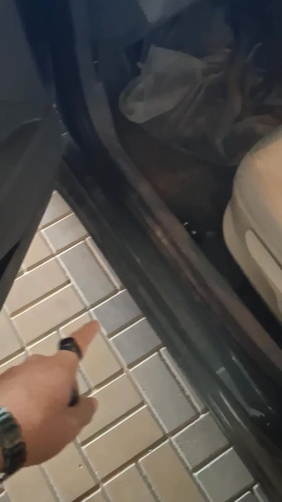 Car video thumbnail 1 of 7