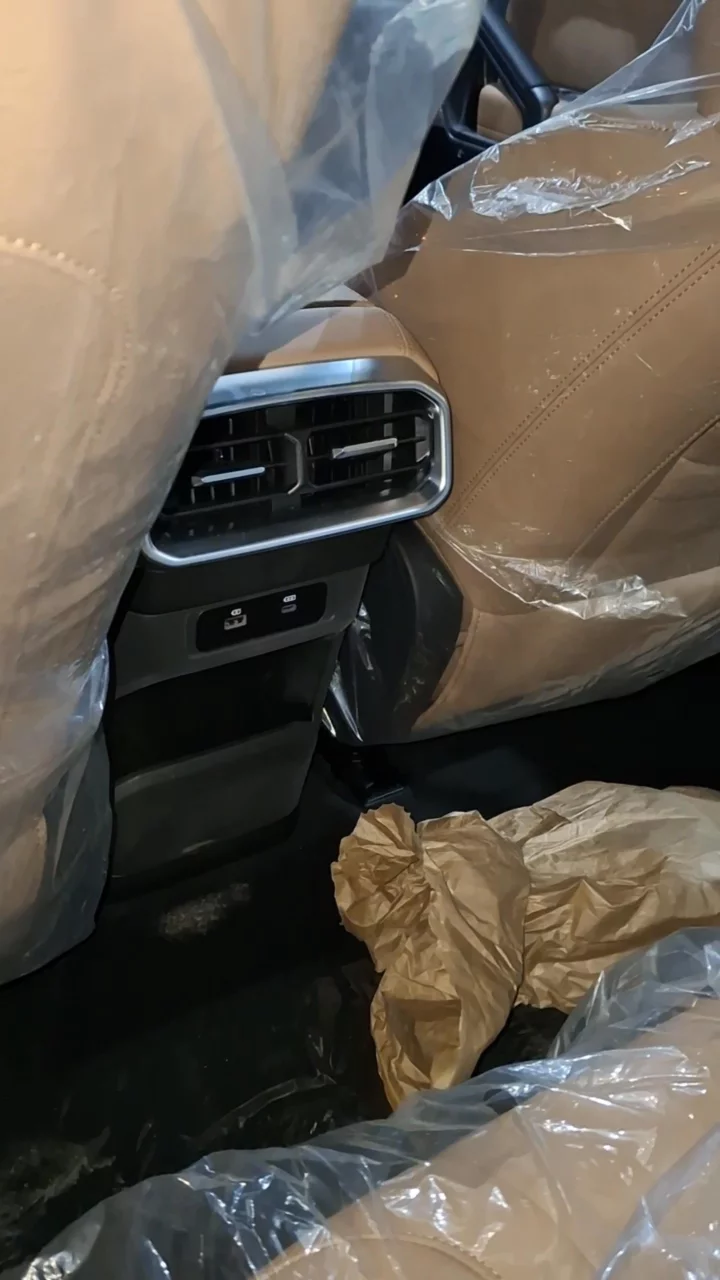 Jetour T2 luxury 2025