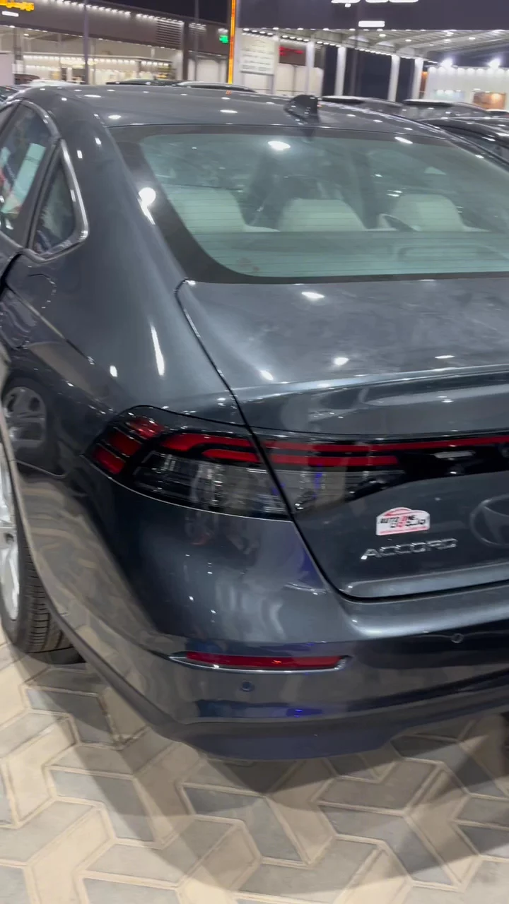 هوندا اكورد LX 2025