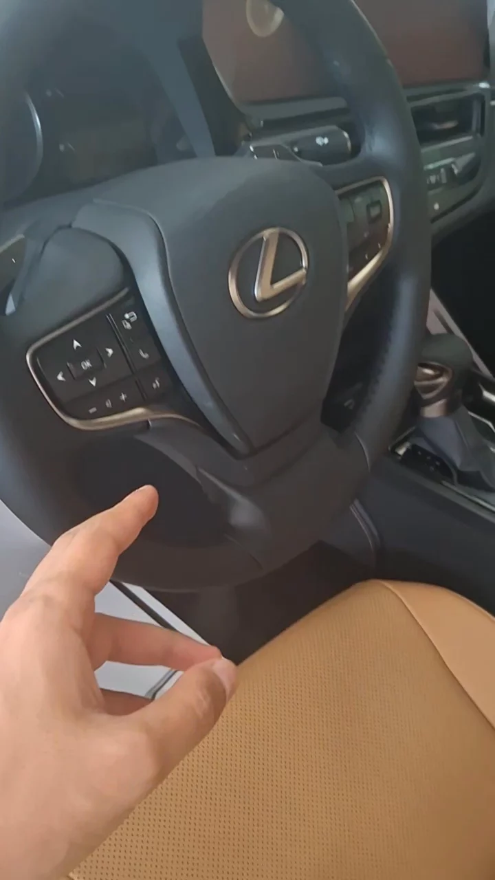 لكزس ES 350 2025