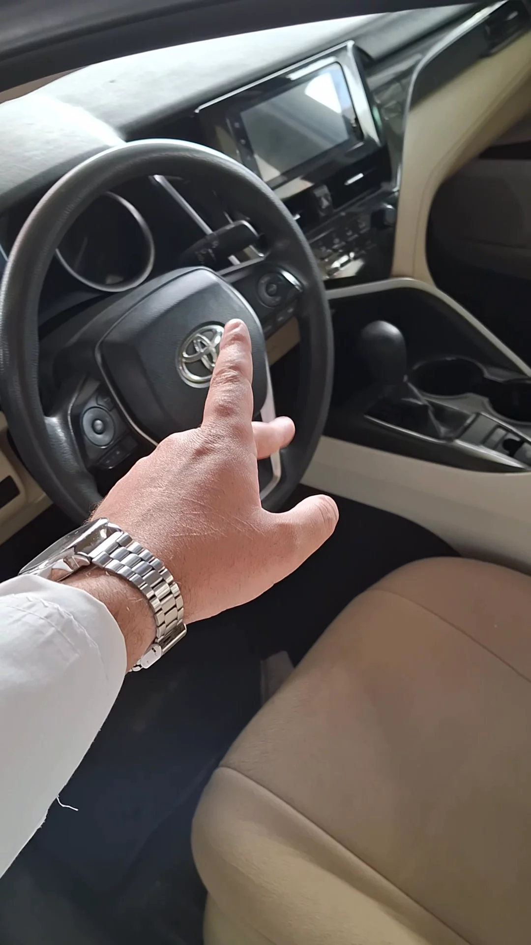 Car video thumbnail 1 of 10