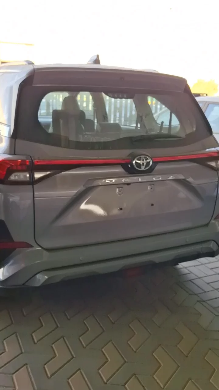 Toyota Veloz GLX 2025