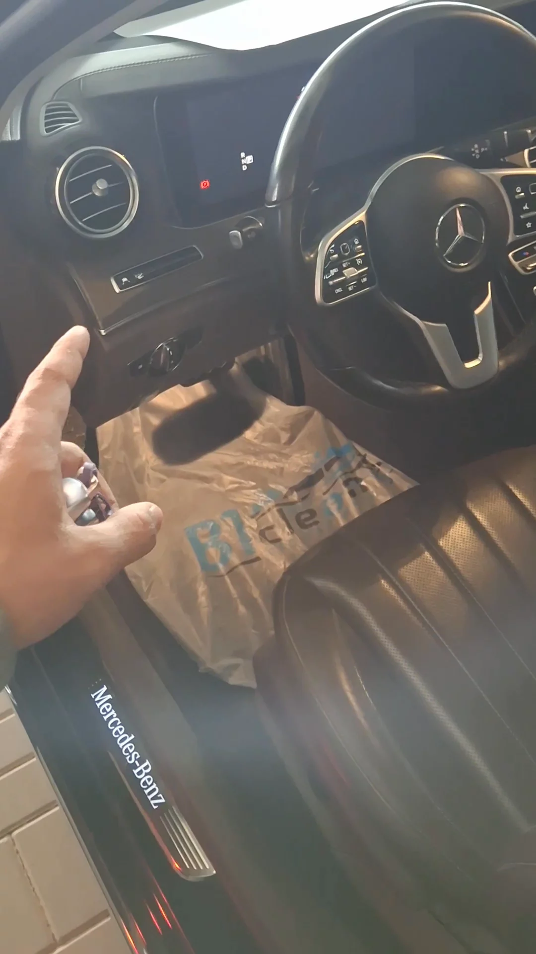 Car video thumbnail 1 of 8