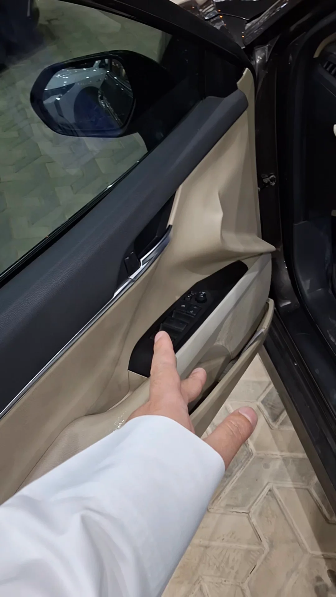 Toyota Camry Gle 2023